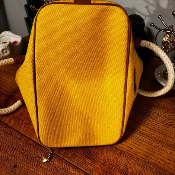 Michael Kors Marina Medium Grab Bag - Picture 6 of 7